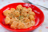 Eintopf mit Thunfisch und Currysoße